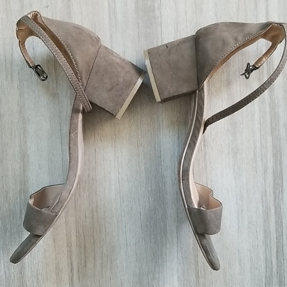 Merona Ankle Brace Khaki Suede Open Toe Heels Sandals Size 8.5 - Picture 11 of 12